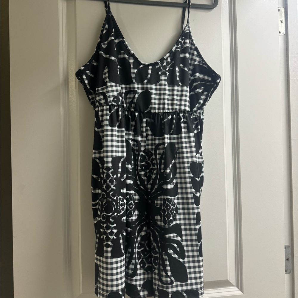 Manuheali’i gingham sweetie romper